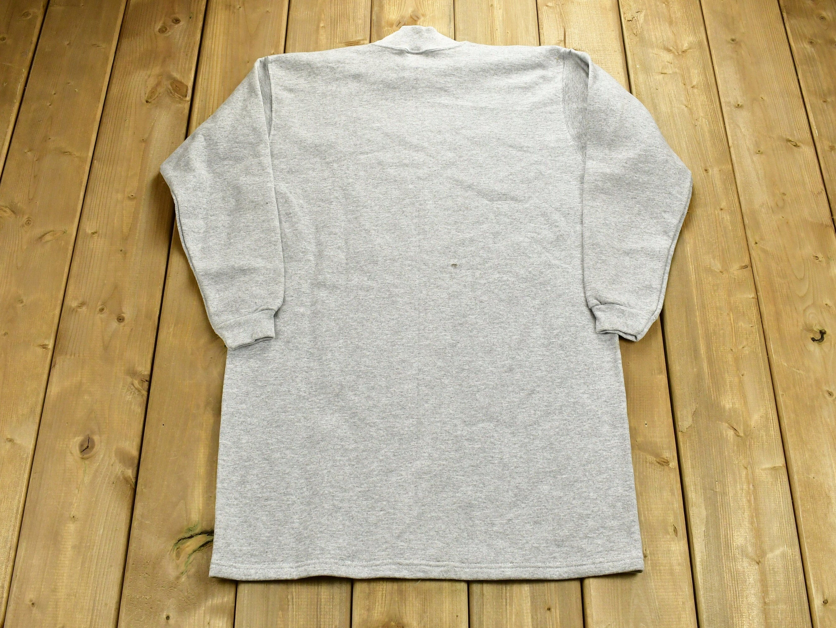Vintage 1990s Hanes Herway Sleepwear Women's Crewneck Sweatshirt