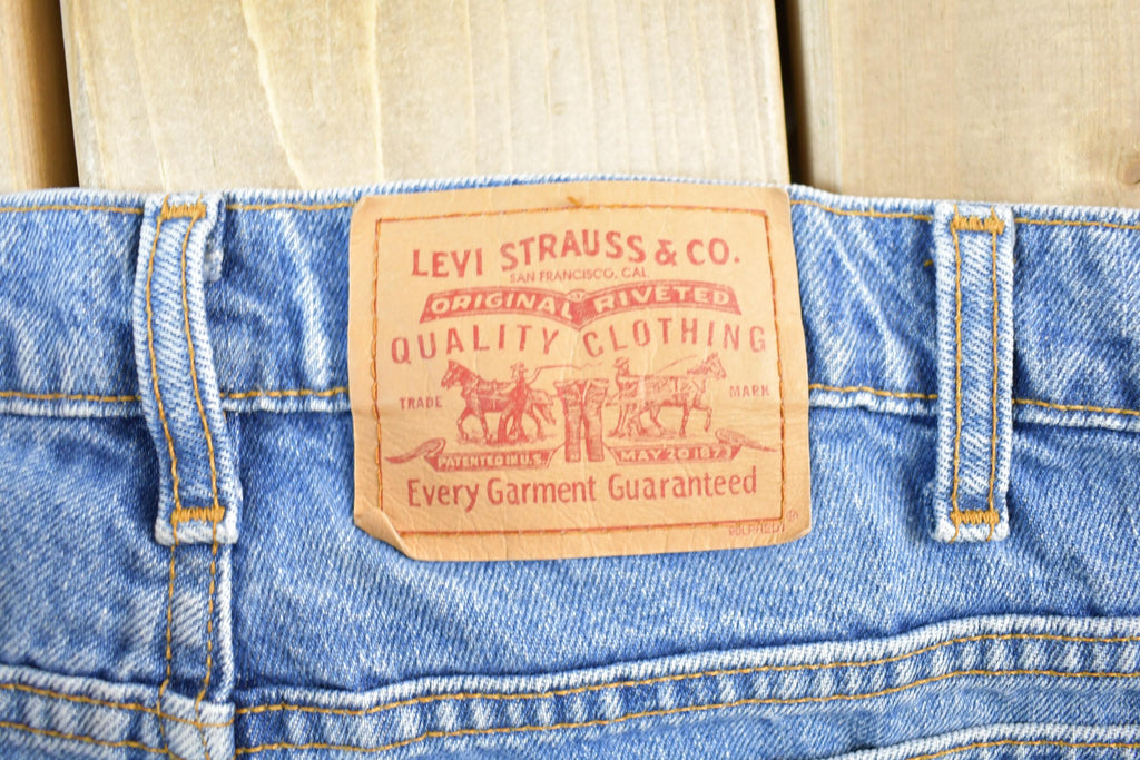 Vintage 1990s Levi Strauss Red Tab Denim Jeans Size 38 x 28