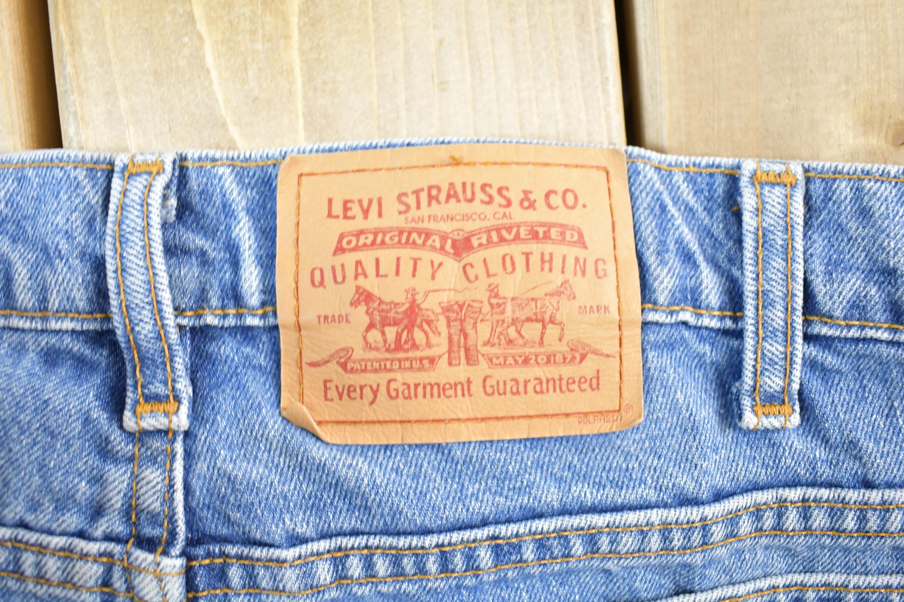 Vintage 1990s Levi Strauss Red Tab Denim Jeans Size 38 x 28