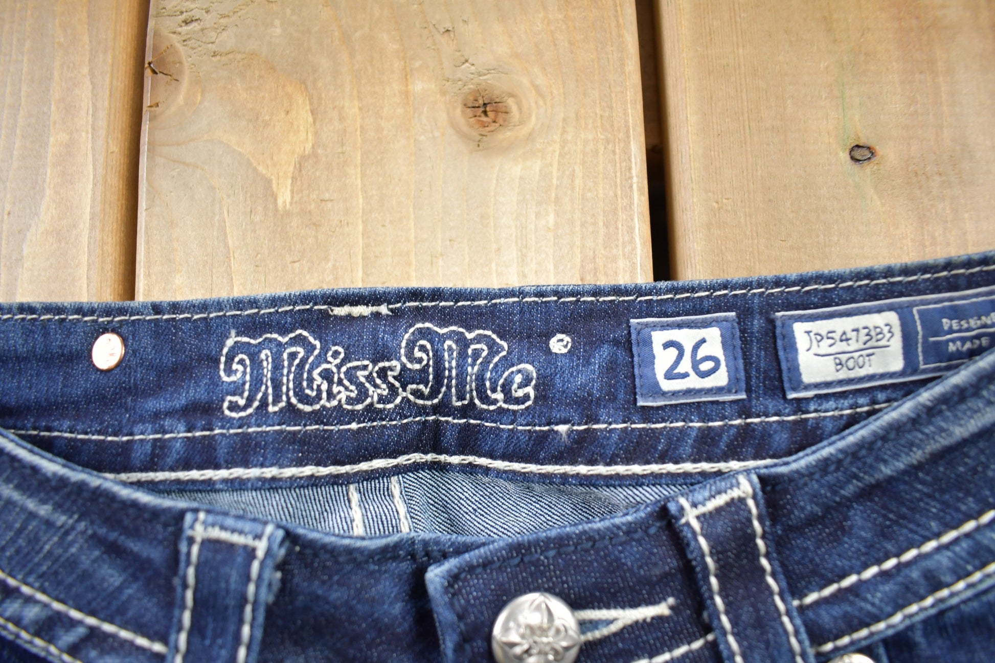 Vintage Y2K Miss Me Bedazzled Low Rise Jeans Size 26x33