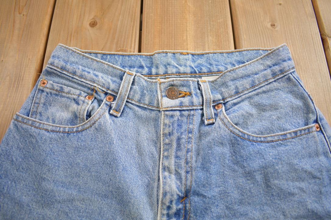 Vintage 1990s Levi's 550 Jeans Size 30x28