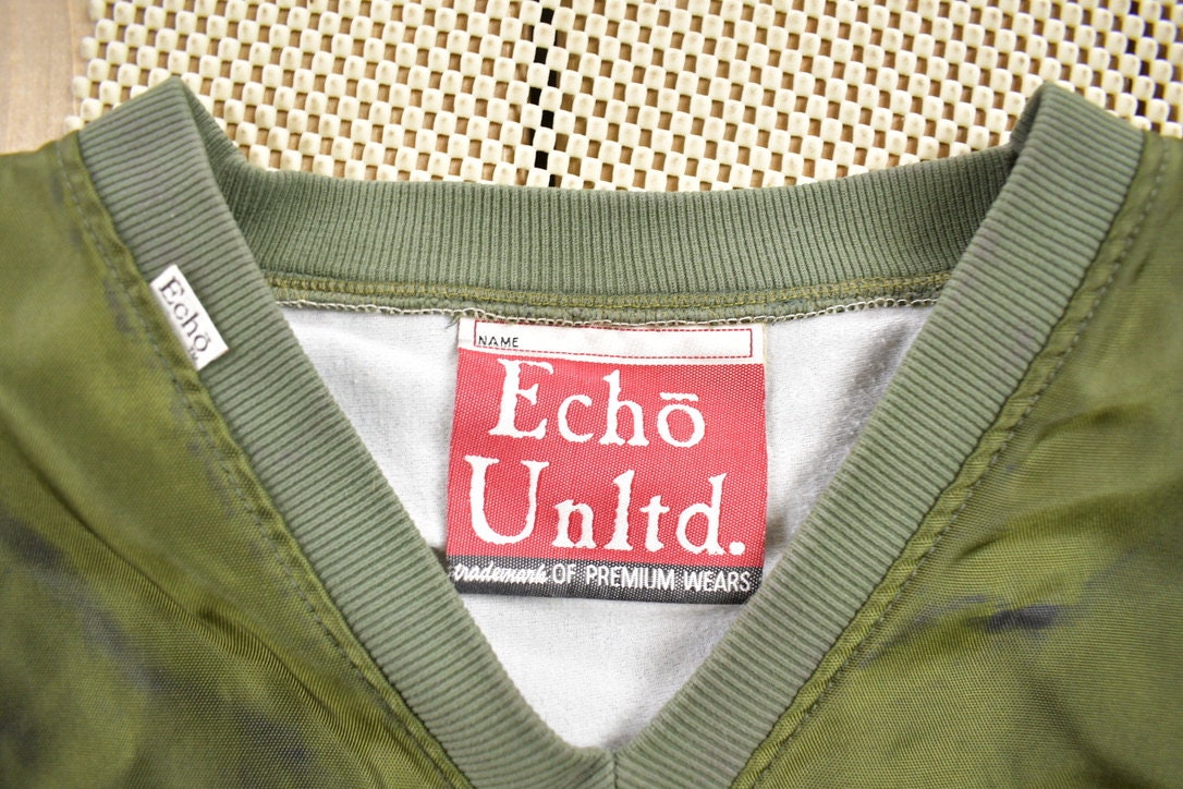 Vintage 1990s Ecko Unlimited Pull Over Windbreaker Jacket