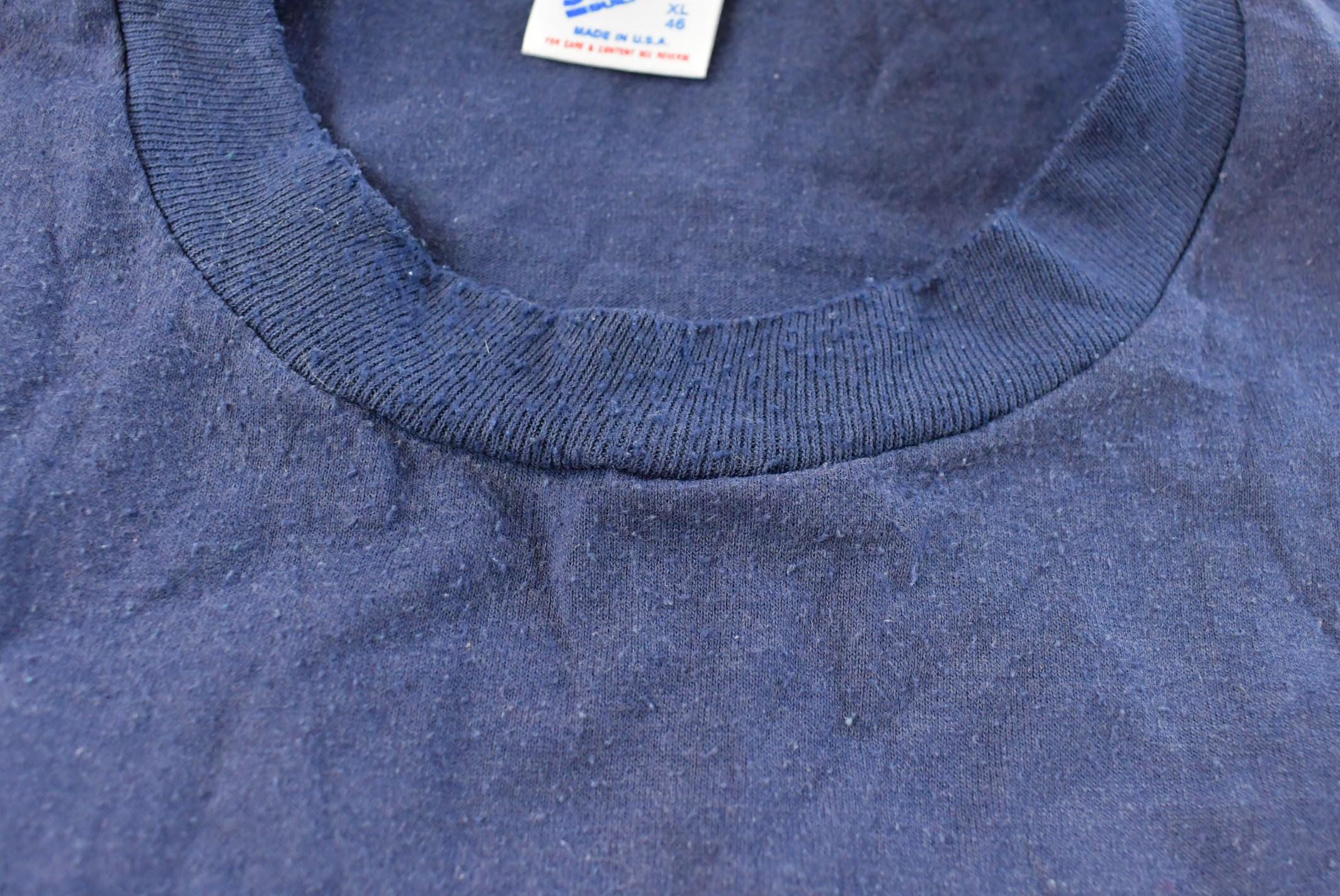 Vintage 1990s Jerzees Super T Blue Blank Pocket T-Shirt Men's L / Streetwear / Single Stitch / Made In USA / 90s Basic Tee