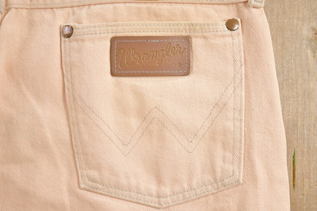 Vintage 1980s Wrangler Pink Jeans Size 33 x 30