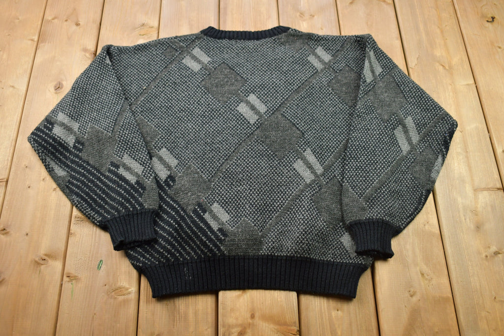 Vintage 1990s Patterned Knitted Crewneck Sweater