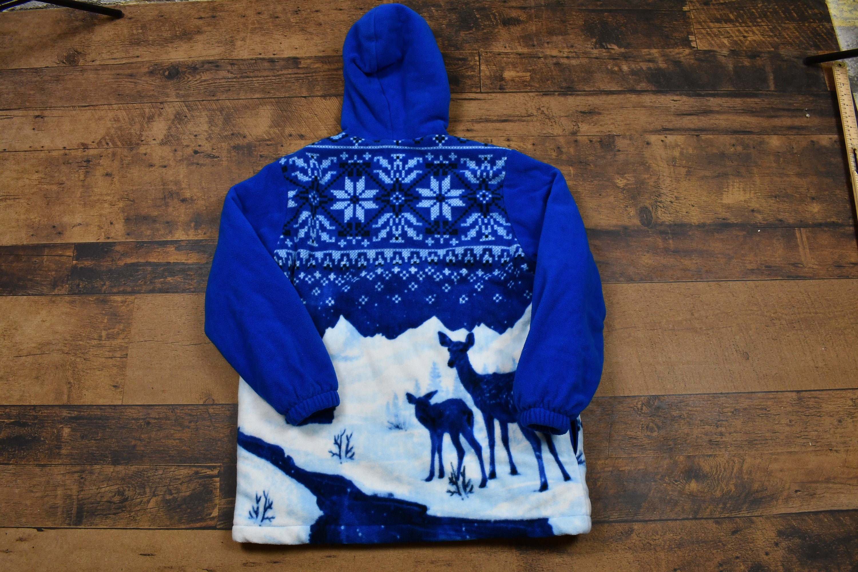 Vintage 1990s Winter Theme Classic Editions Full Zip Fleece Sweatshirt