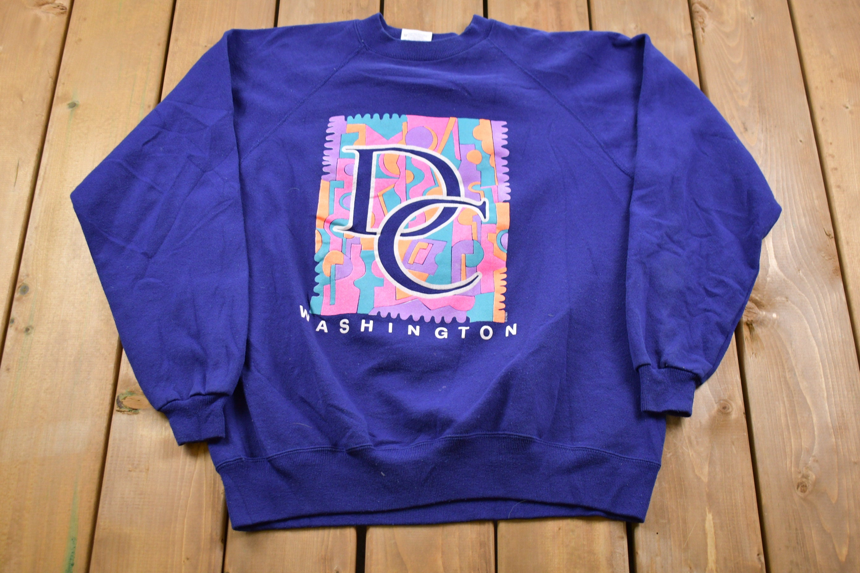 Vintage 1980s Washington DC Raglan Crewneck Sweatshirt