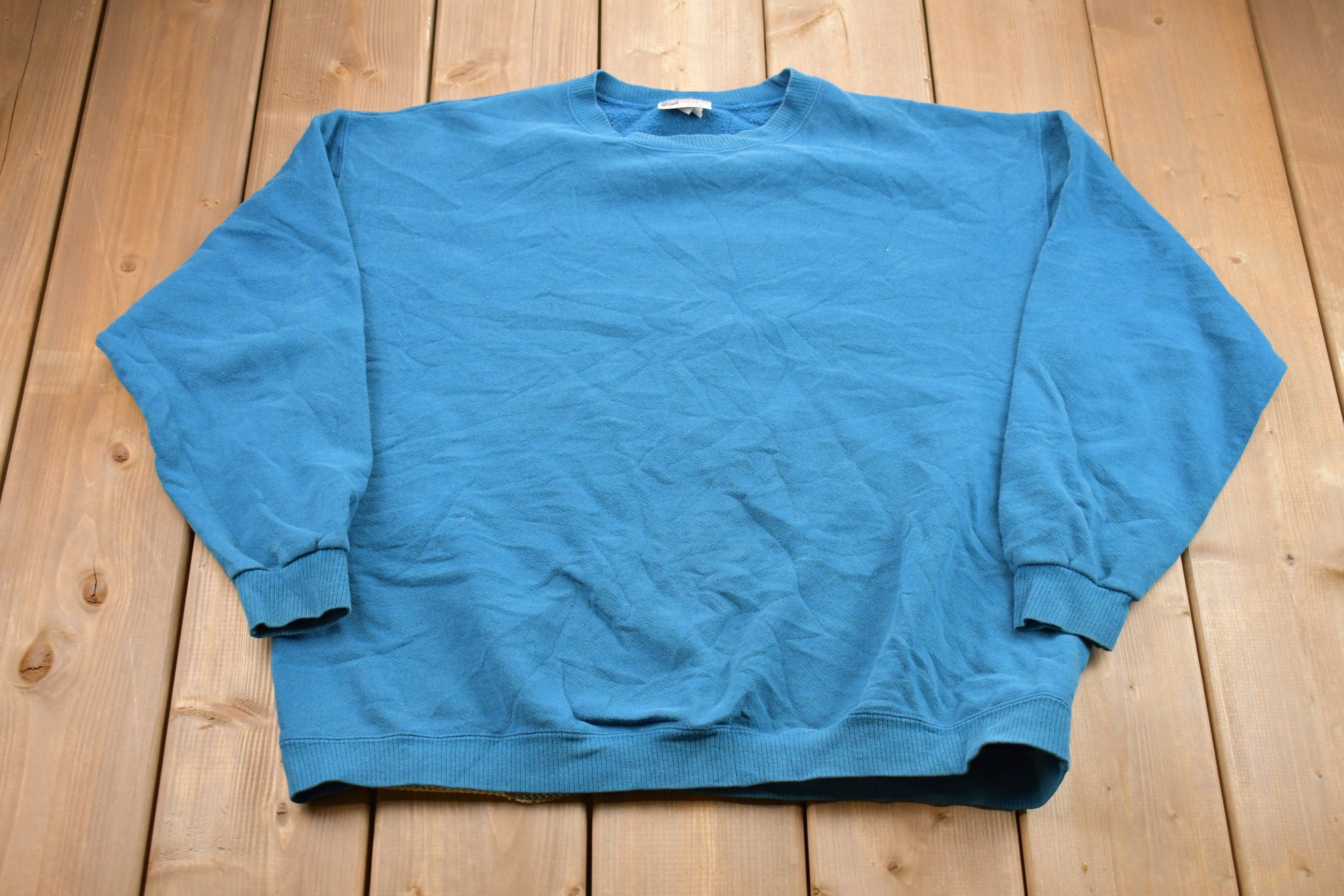 Vintage 1990s Cheetah Basic Crewneck Sweatshirt