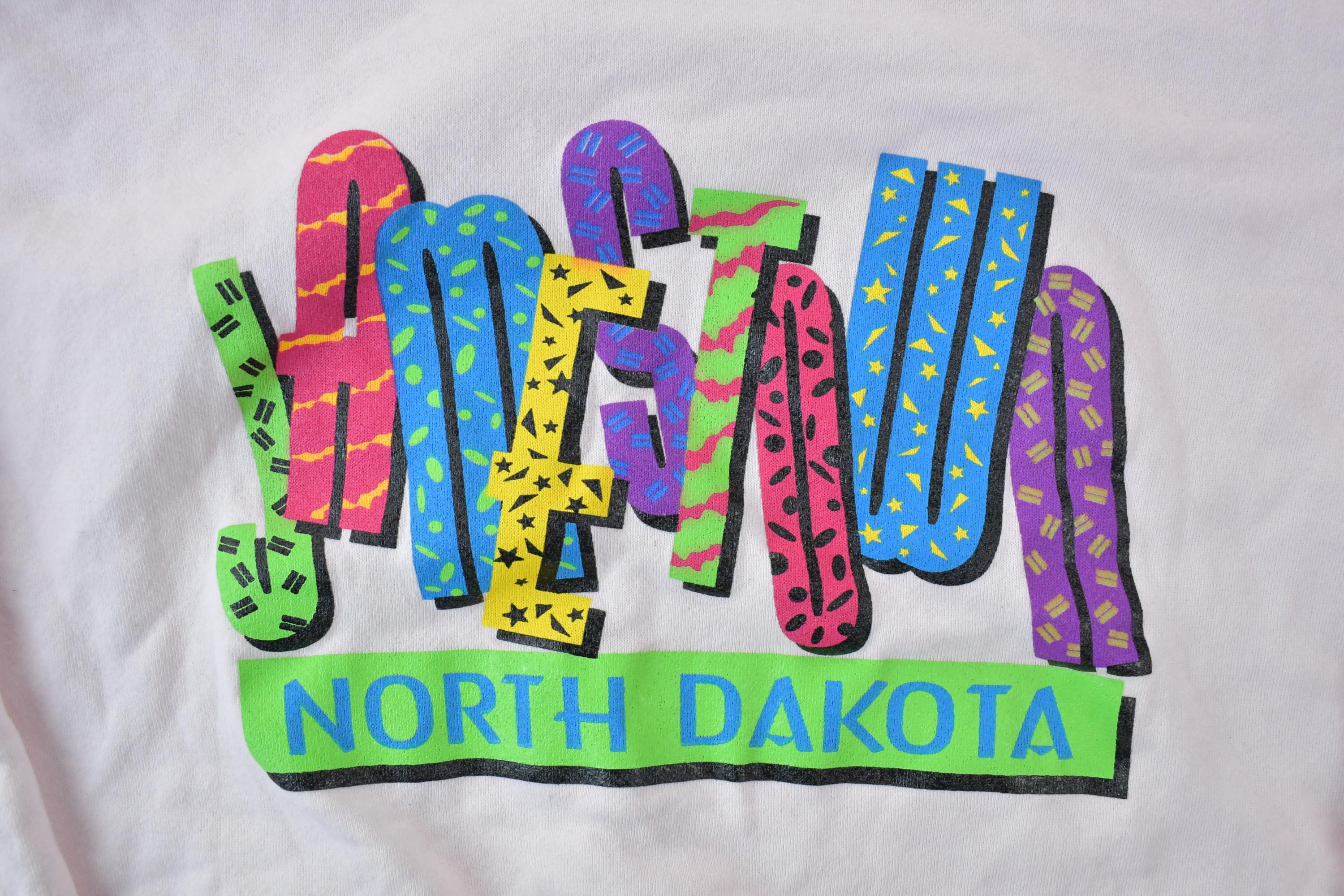Vintage 1990s Jamestown North Dakota Neon Design Crewneck Sweatshirt