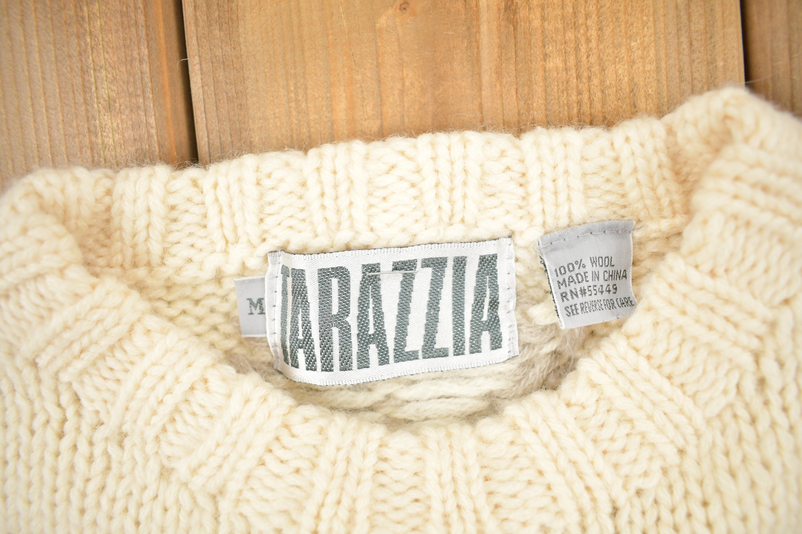 Vintage 1990s Iarazzia Winter Theme Knit Crewneck Sweater