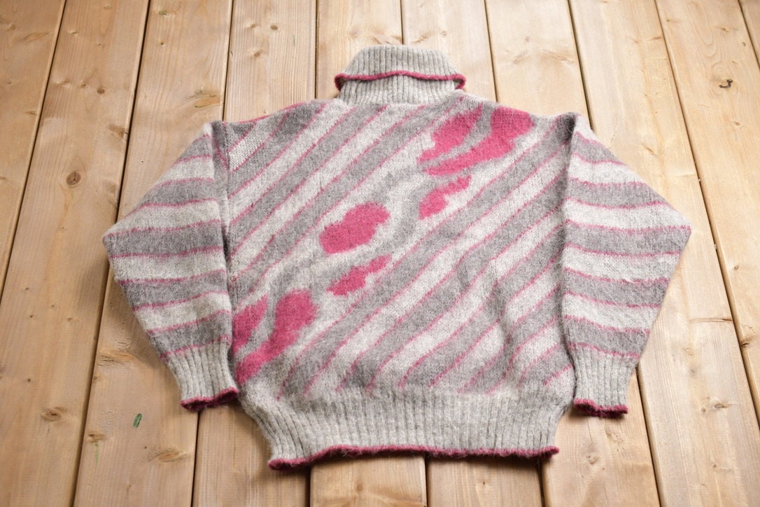 Vintage 1990s Icelandic 100% Wool Knit Sweater