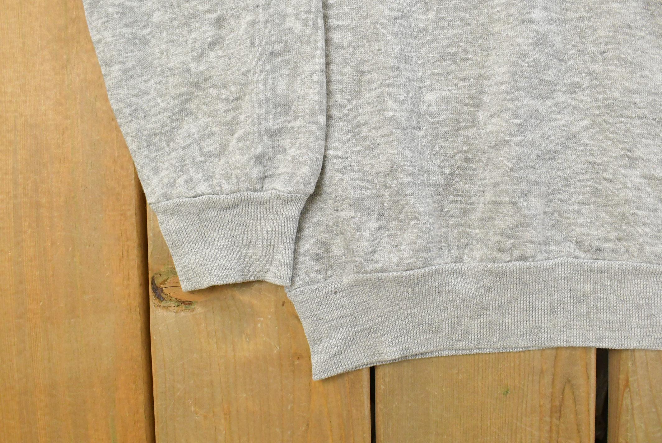 Vintage 1980s Fairfield University Crewneck Sweatshirt Men's Medium /