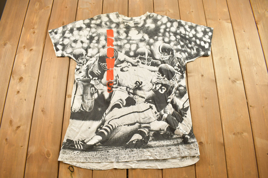 Vintage 1990s Cleveland Browns NFL All Over Print Graphic T-Shirt