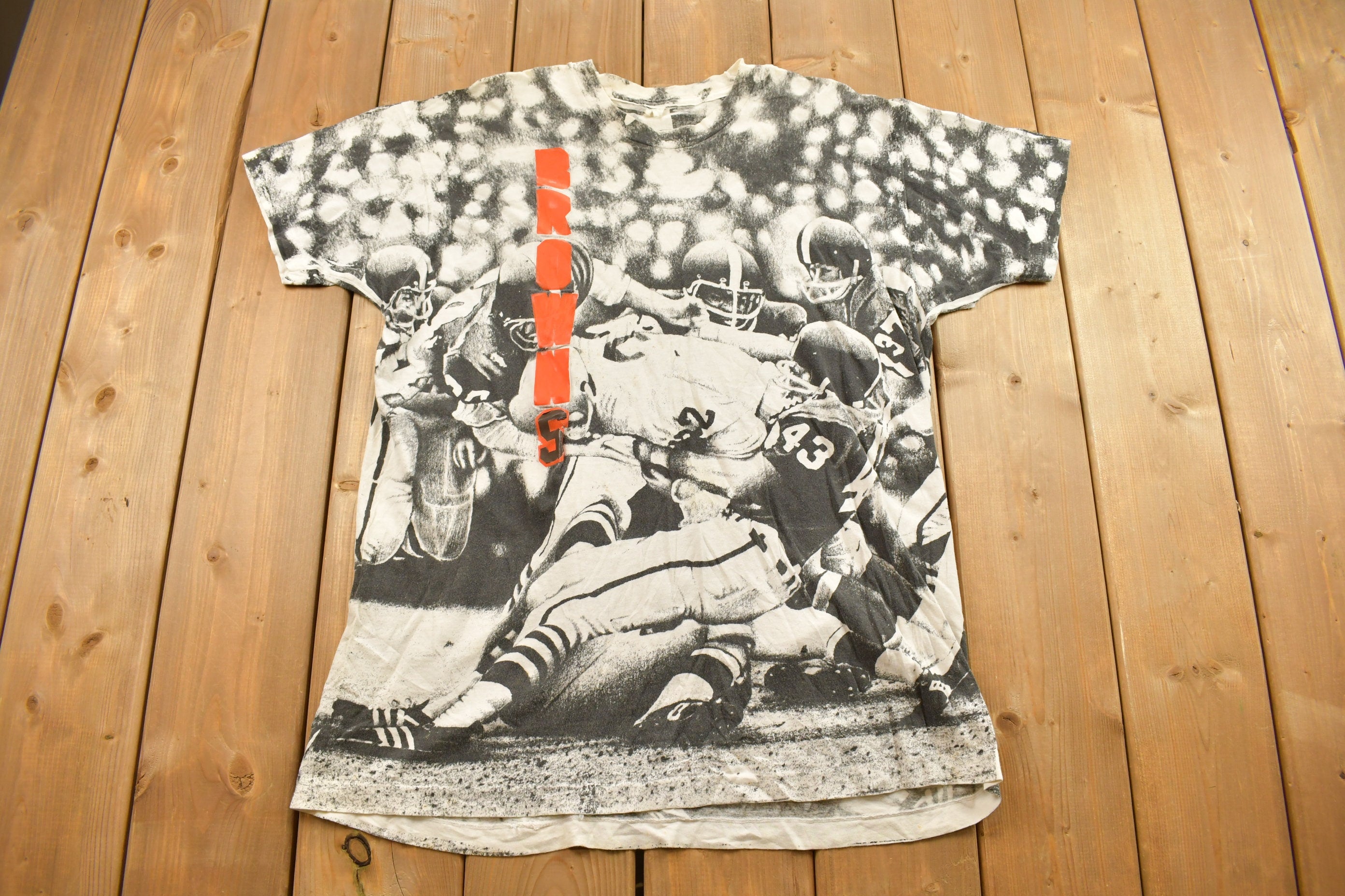 Vintage 1990s Cleveland Browns NFL All Over Print Graphic T-Shirt / Made In USA / Single Stitch / NFL / 90s Streetwear / Sportswear
