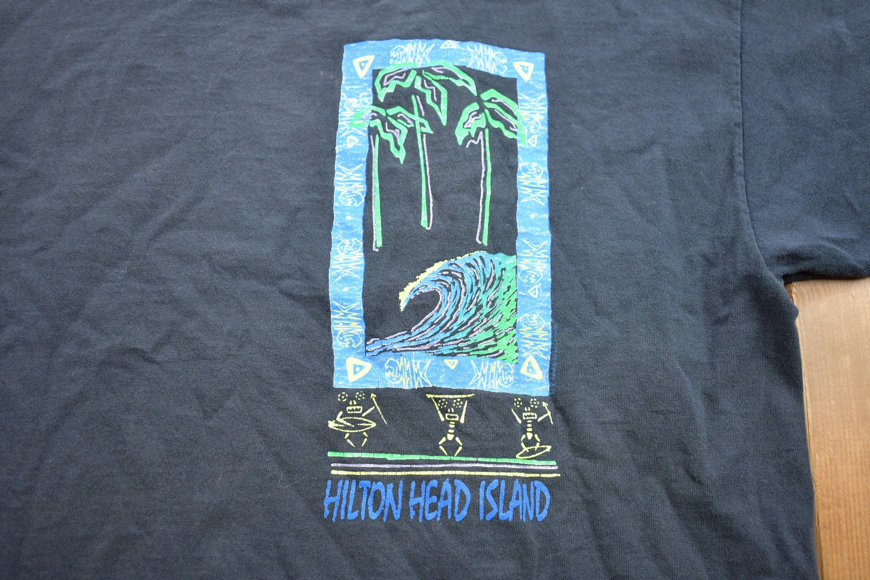Vintage 1990s Hilton Head Island Wave And Palm Trees Souvenir T Shirt