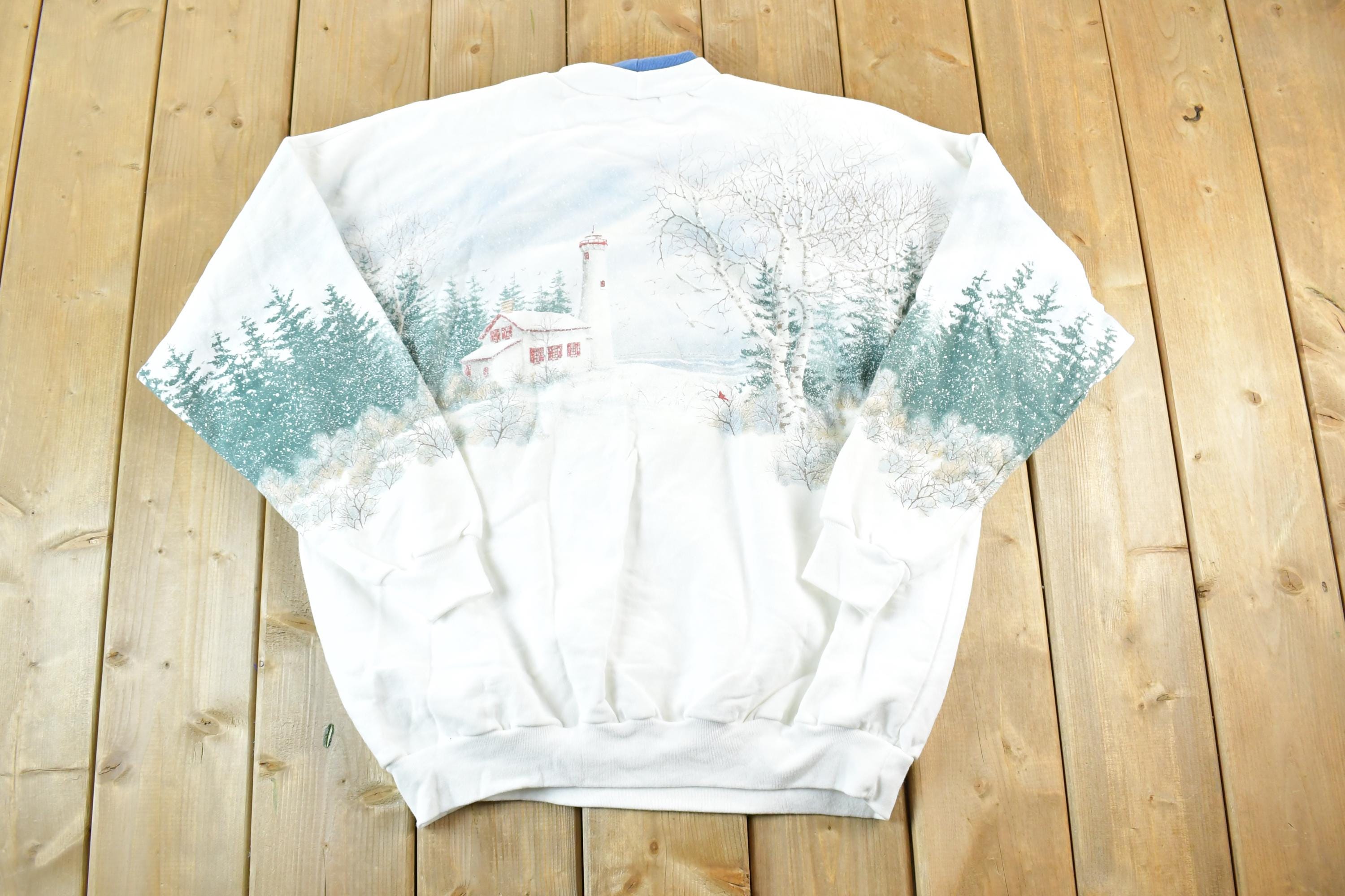 Vintage 1990s AOP Winter Theme Crewneck Sweatshirt Made In USA Mens XL