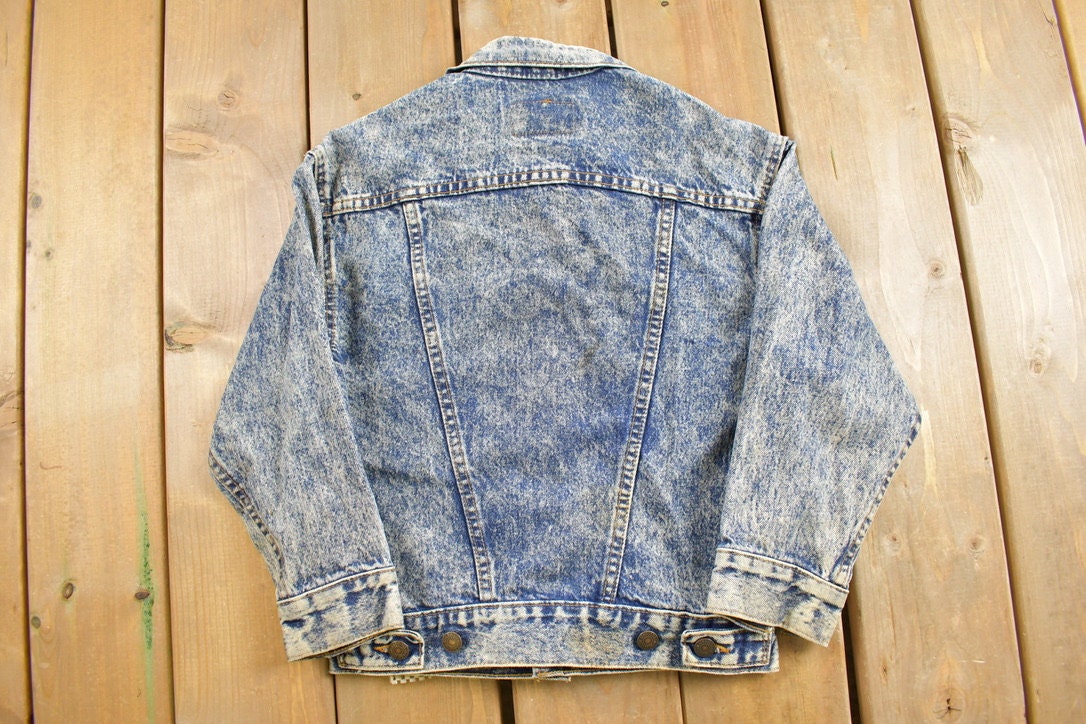 Vintage 1980s Levis Trucker Jacket / Jean Jacket / Denim Jacket / Vintage Denim / Streetwear / Fall Jacket / 80s Levi's denim