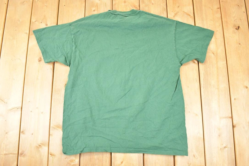Vintage 1990s Dreaming Moon Dolphin Yin Yang Souvenir T-Shirt Men's L