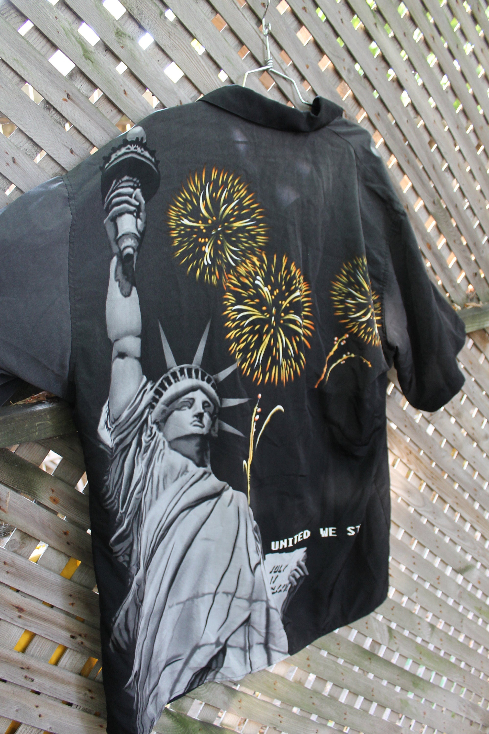 Vintage 1990s New York City Theme Button Up Shirt Statue Of Liberty Graphic