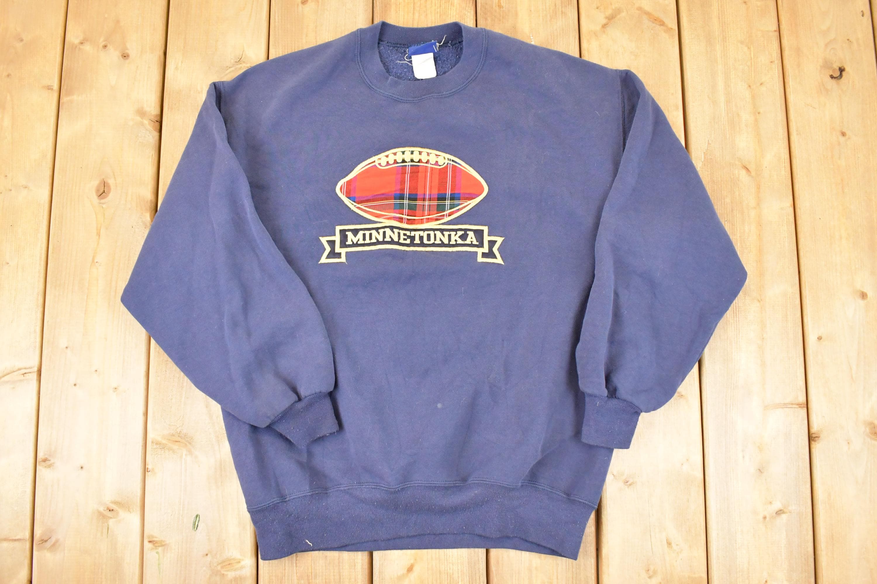 Vintage 1990s Oarsman Minnetonka Embroidered Plaid Football Crewneck Sweatshirt Men's L