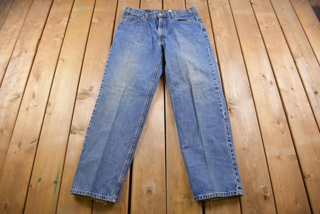 Vintage 1990s Levi's 550 Red Tab Jeans Size 34 x 31