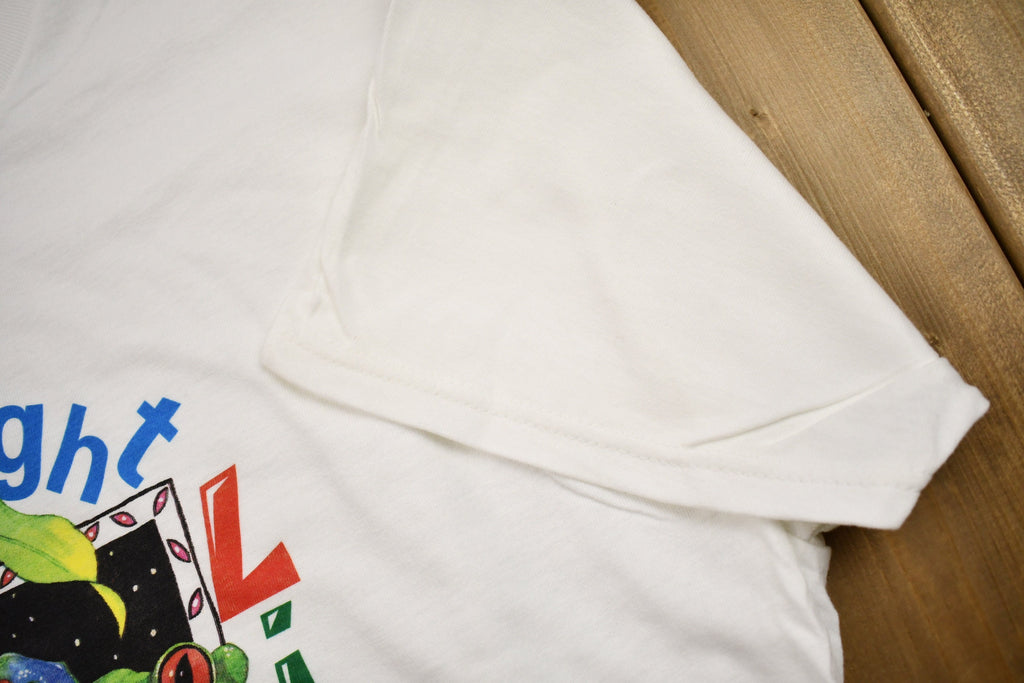 Vintage 1990s Night Life Tree Frog Graphic T-Shirt