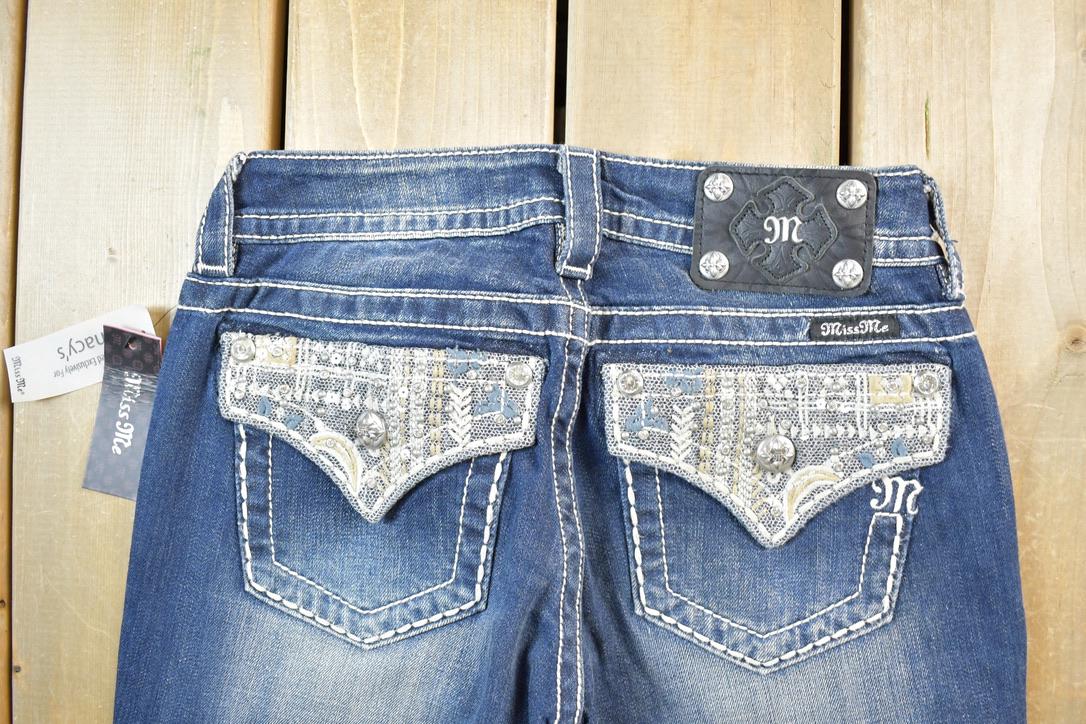 Vintage Y2K Miss Me Bedazzled Low Rise Jeans Size 26x31