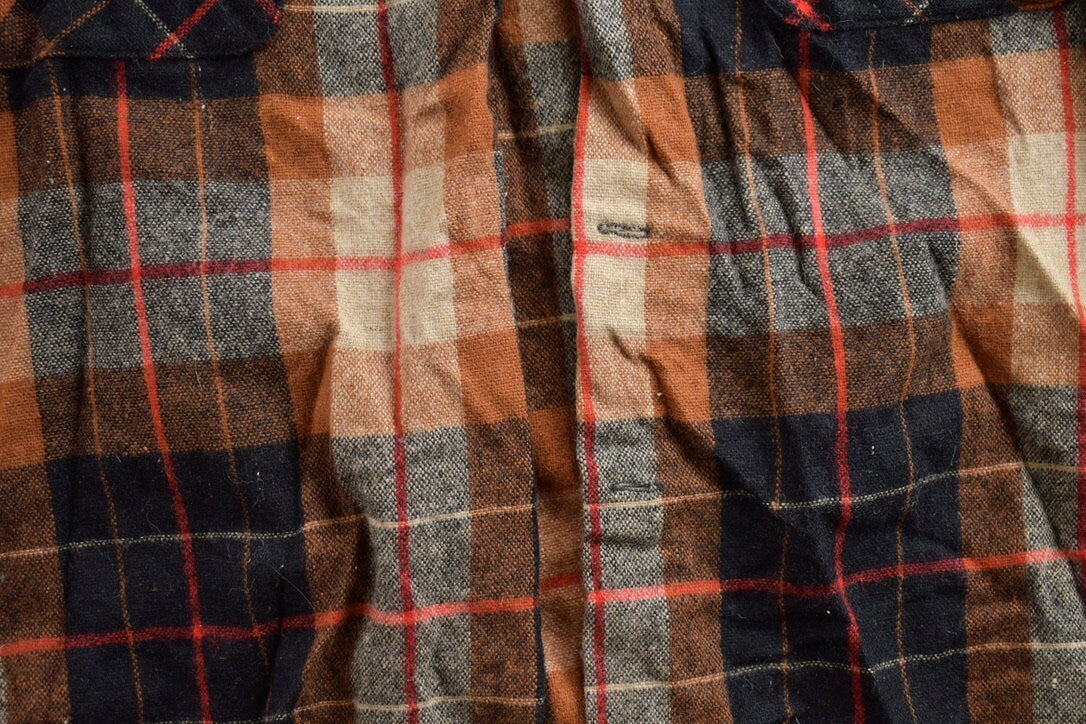 Vintage 1990s Cranbrook Plaid Wool Flannel Button Up Shirt / 1990s Button Up / Vintage Flannel / Plaid Shirt / Button Down / Wool Flannel