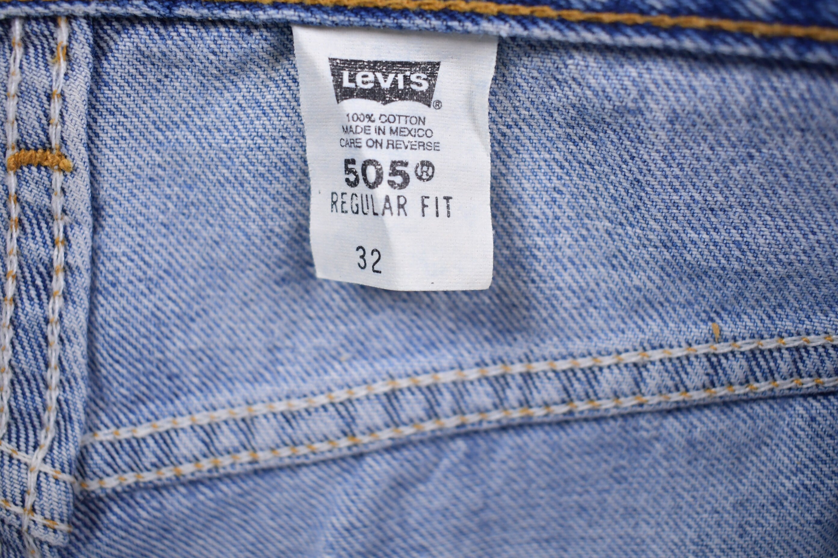 Vintage 1990s Levi's 505 Red Tab Jean Shorts