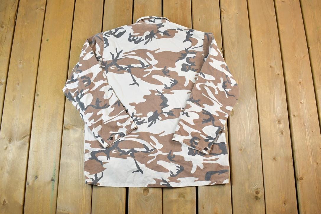 Vintage 1990's Excalibur Military Camo Light Button Up Spring Army Jacket