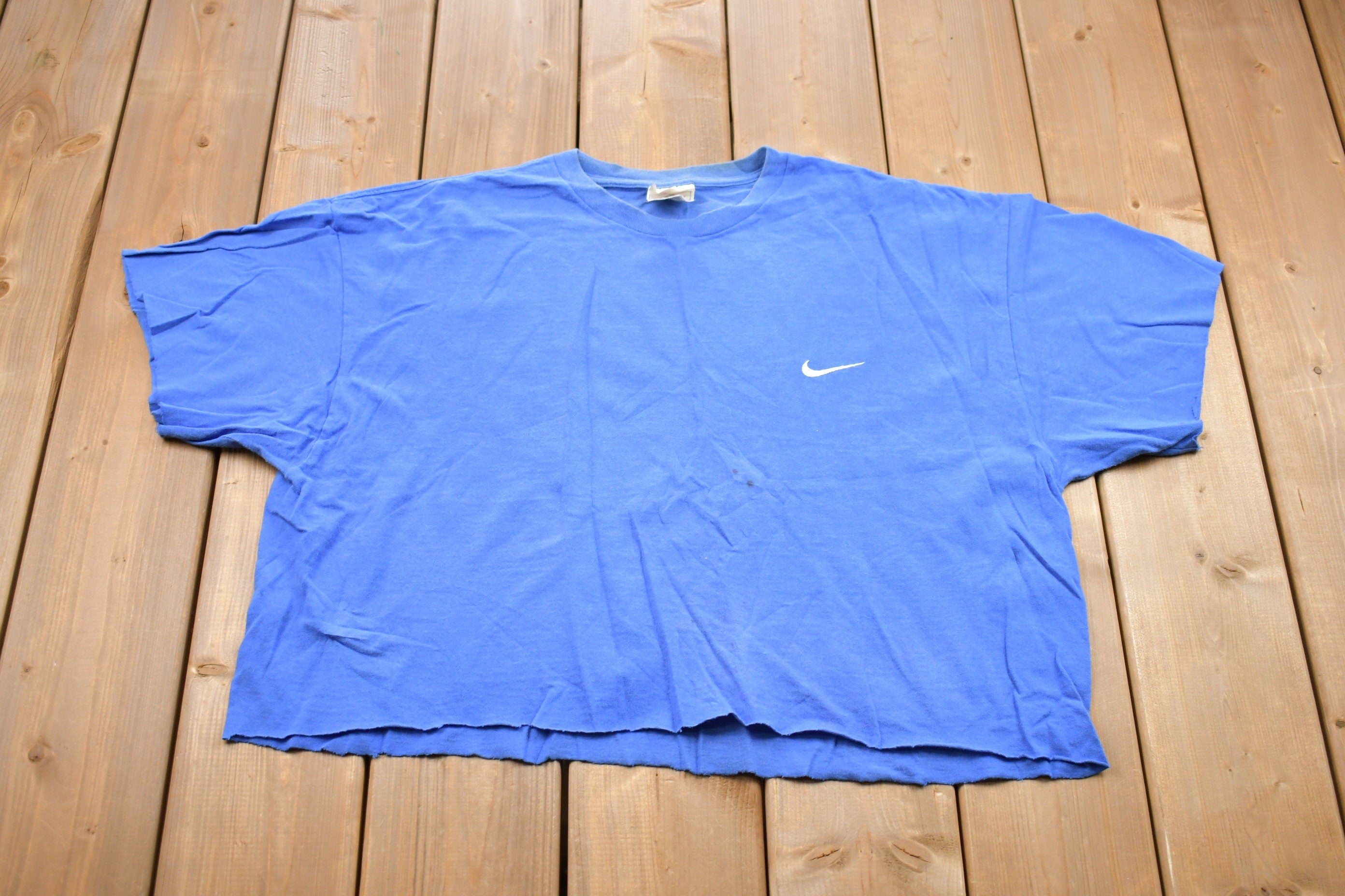 Vintage 1990s Nike Embroidered Swoosh Cropped Graphic T-Shirt