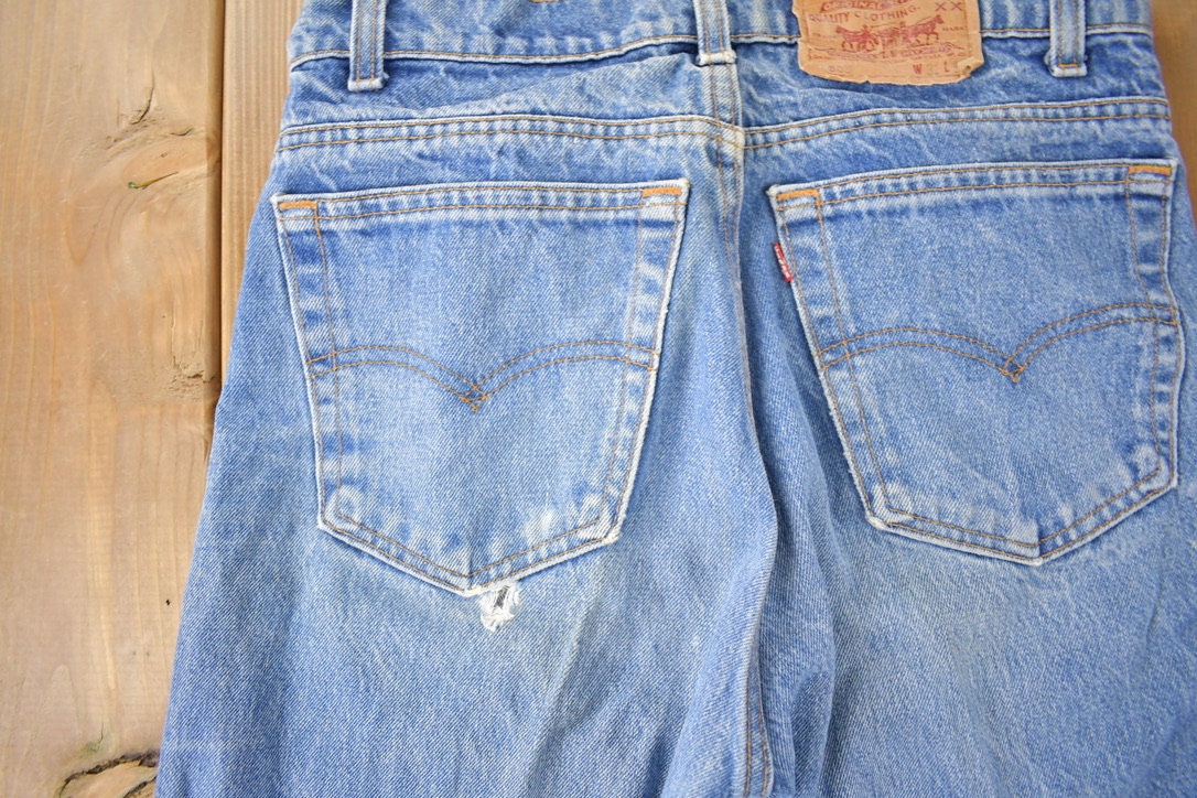 Vintage 1990s Levi's 505 Orange Tab Jeans Size 31 x 30 Made In USA