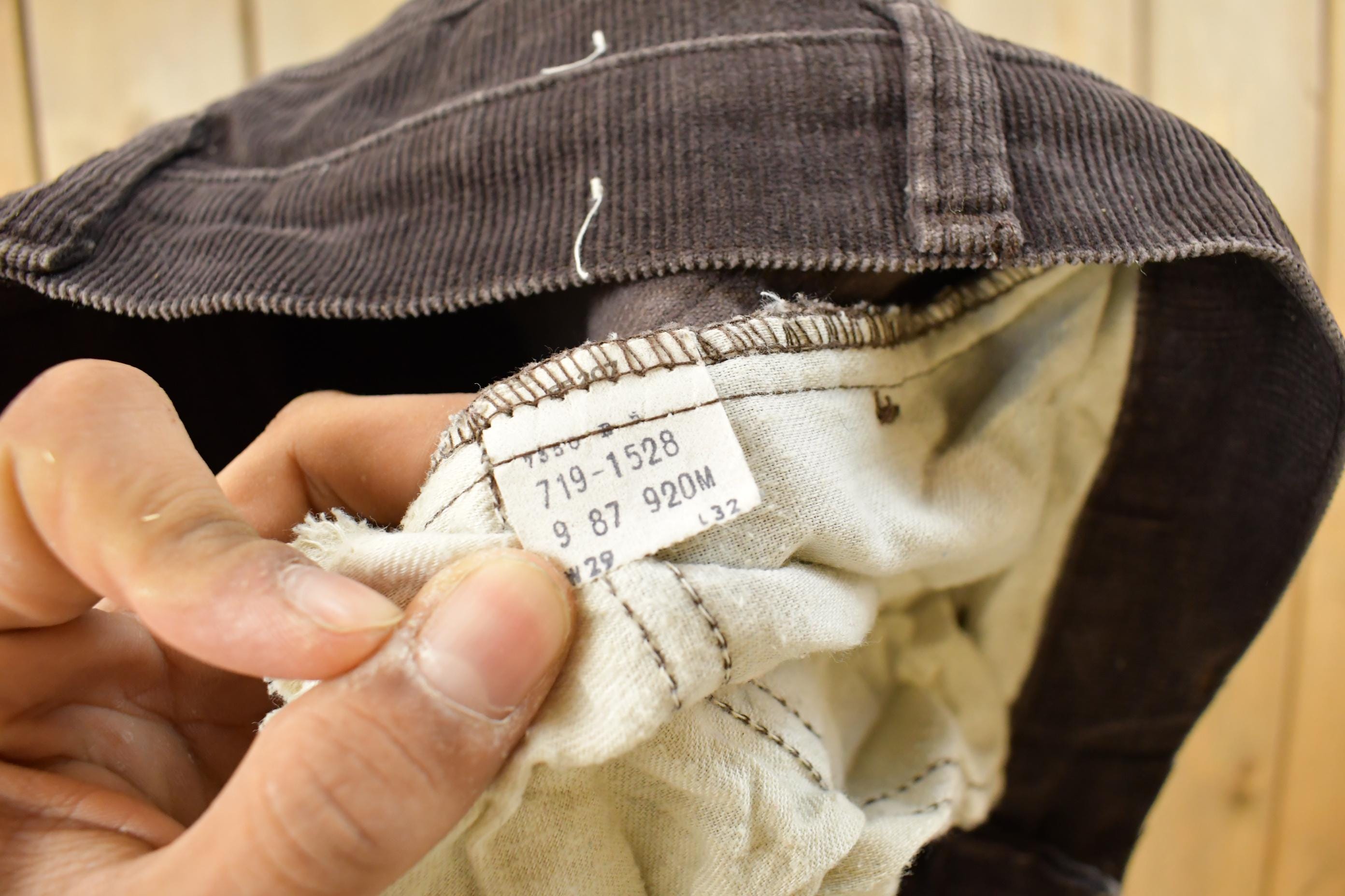 Vintage 1970s Levi's Corduroy Pants Women's 28 x 31