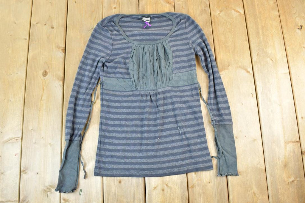 Women Vintage Vigoss Y2K Striped T-Shirt / Vigoss Grunge Skull Print / Contrast Stitch / Internet Famous Clothing / Over Dyed