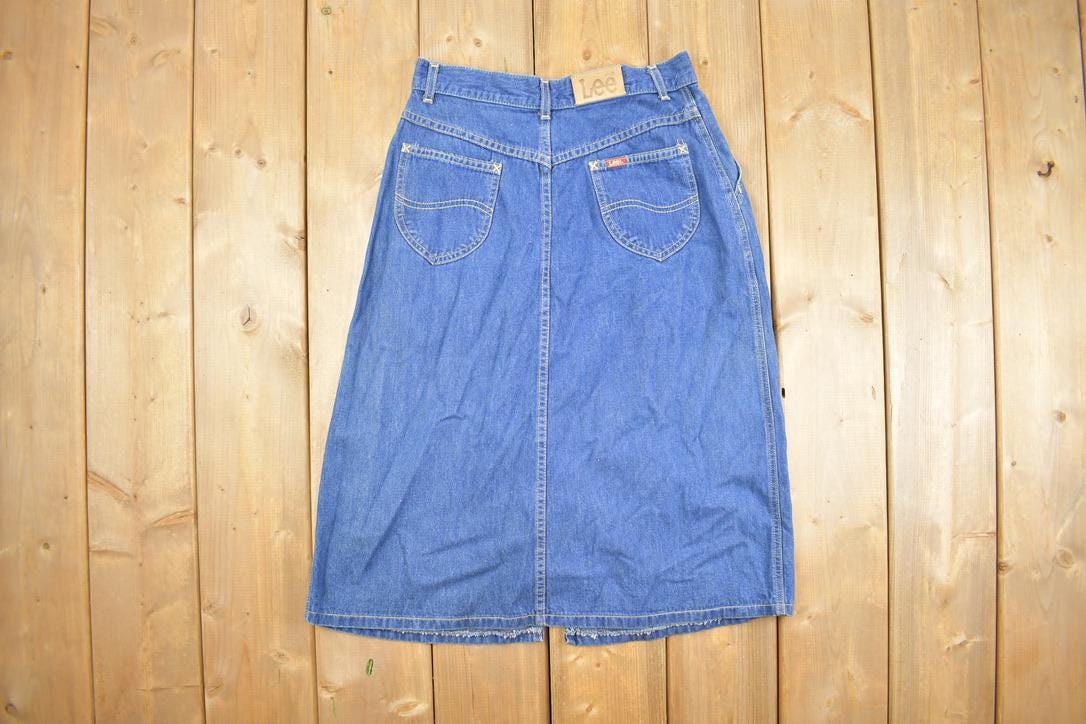 Vintage 1990s Lee Jean Skirt Size 11 / True Vintage / Vintage Skirt / Retro Style
