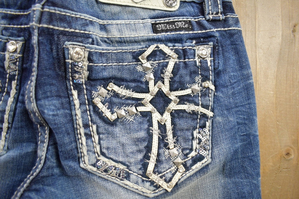 Vintage Y2K Miss Me Bedazzled Low Rise Jeans Size 26x31