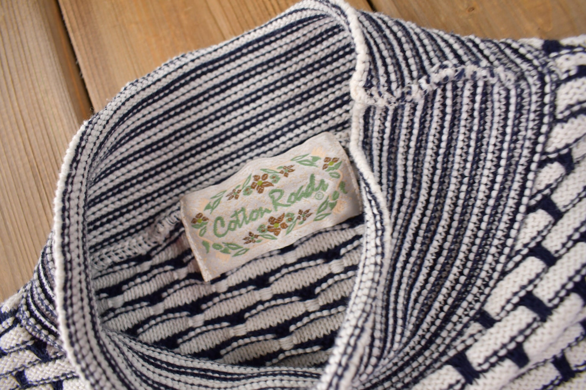 Vintage 1990s Cotton Roads Women's Knit Mockneck Sweater