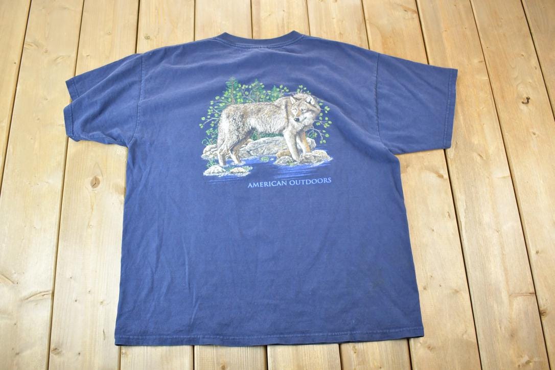 Vintage 1990s American Outdoors Wolf Souvenir Single Stitch Graphic Print T-Shirt Made In