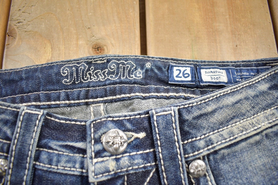 Vintage Y2K Miss Me Bedazzled Low Rise Jeans Size 26x31