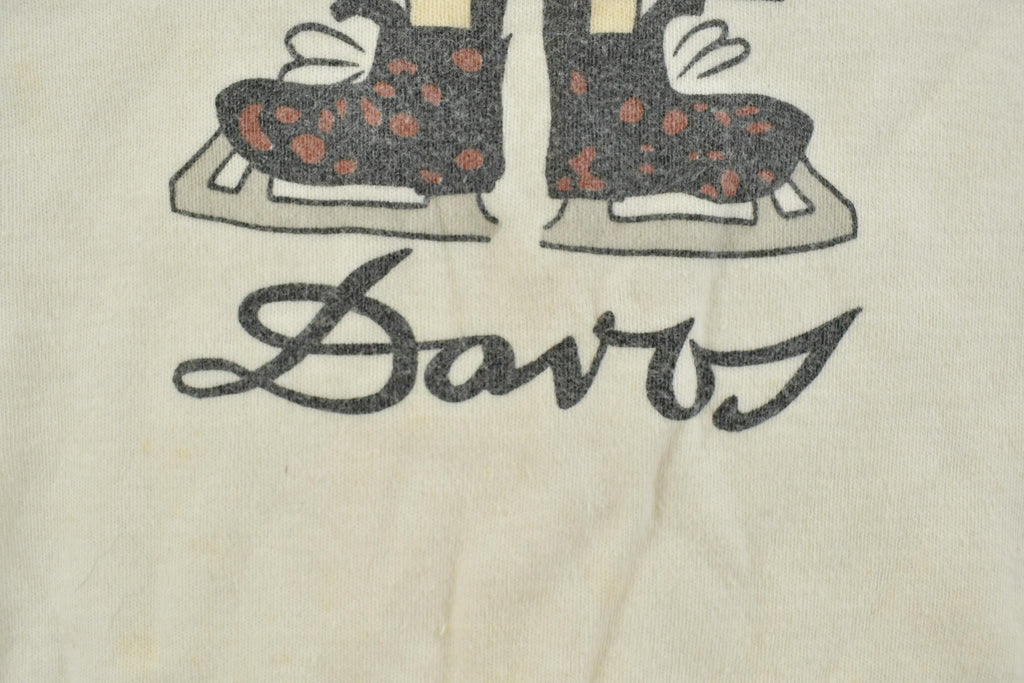 Vintage 1980s Davos Hockey Cartoon Graphic T-Shirt