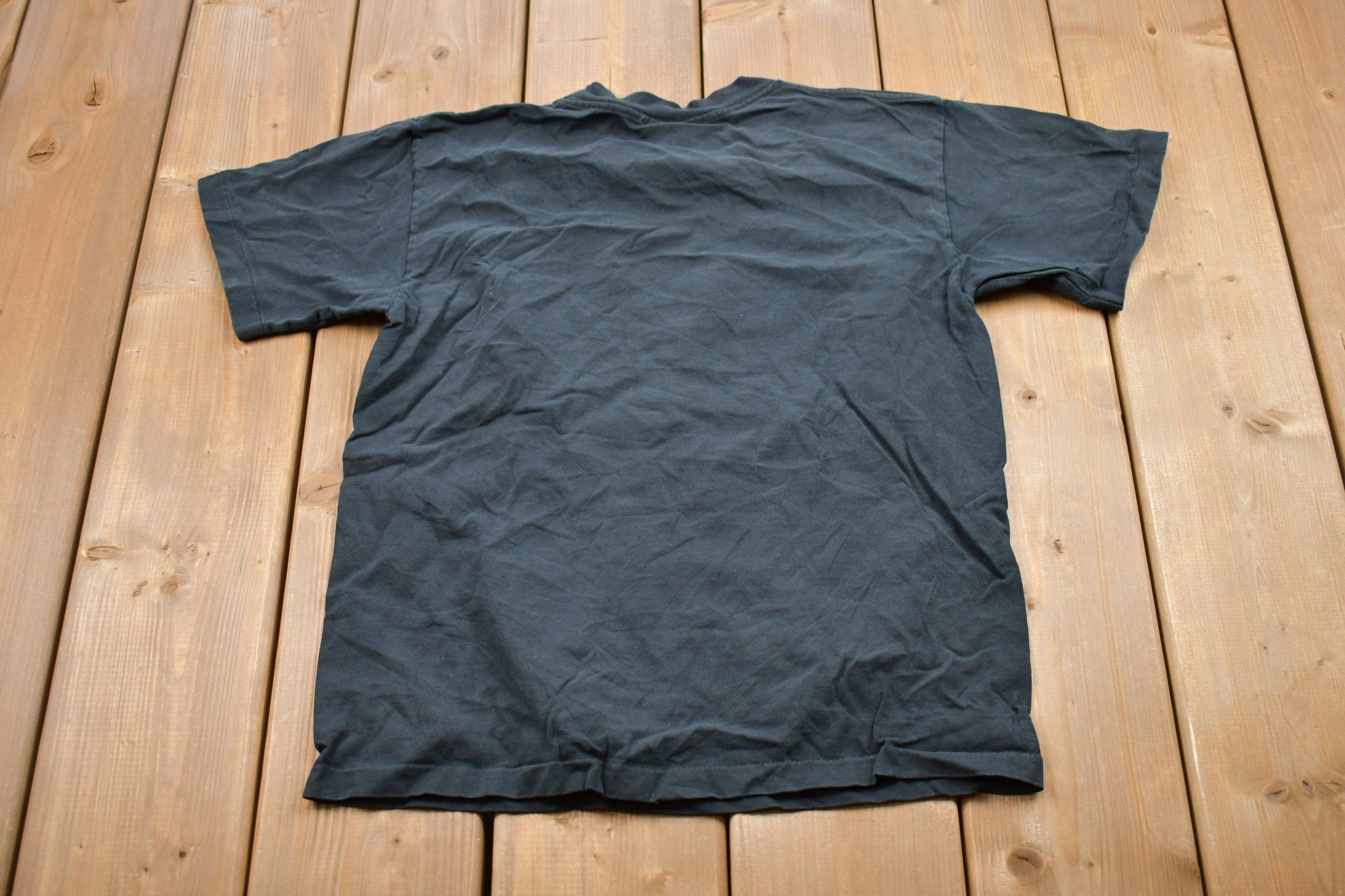 Vintage 1996 Kids Space Jam Tasmanian Devil Graphic T-Shirt