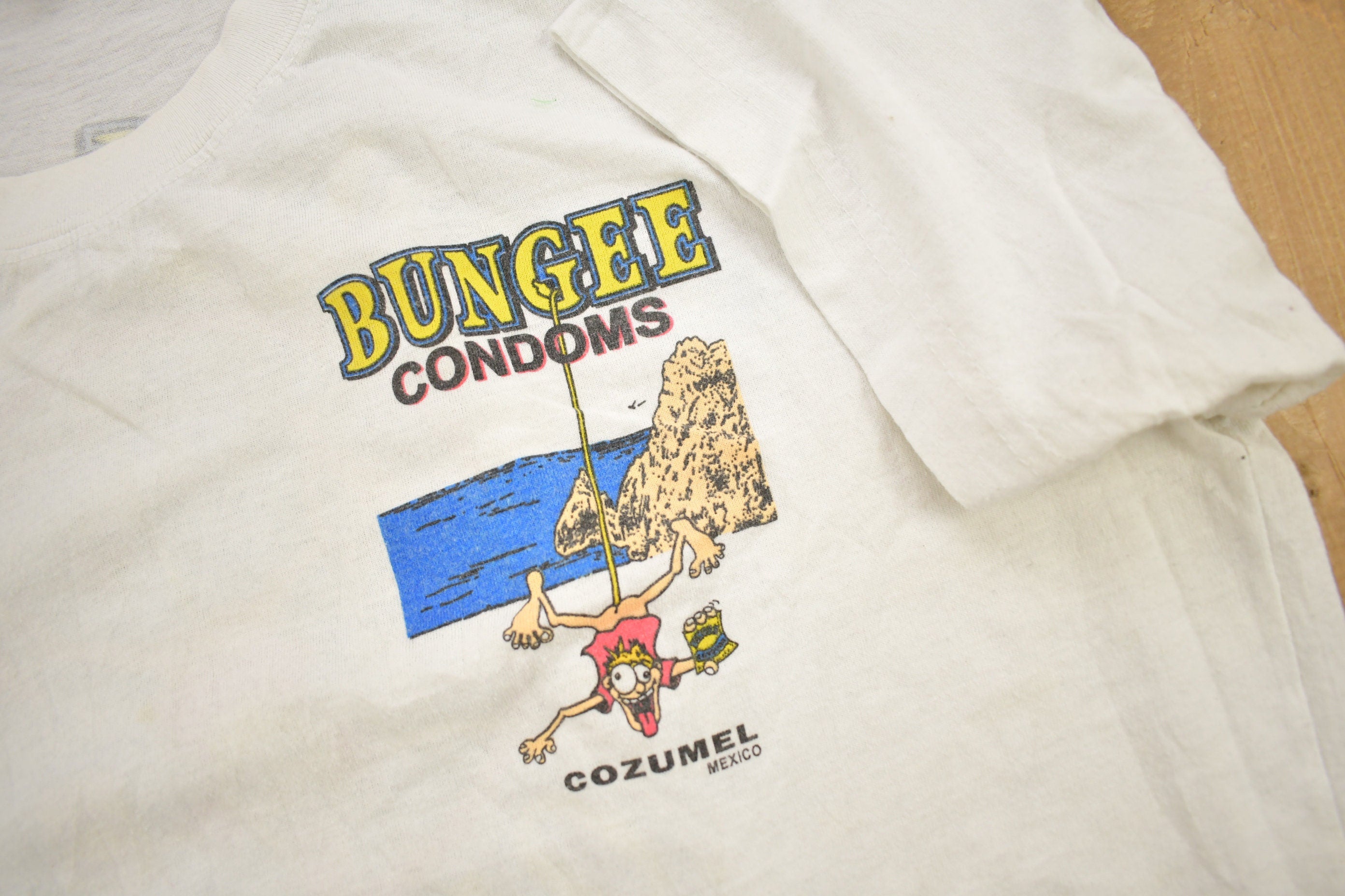 Vintage 1990s Bungee Condoms Cozumel Mexico Souvenir T Shirt