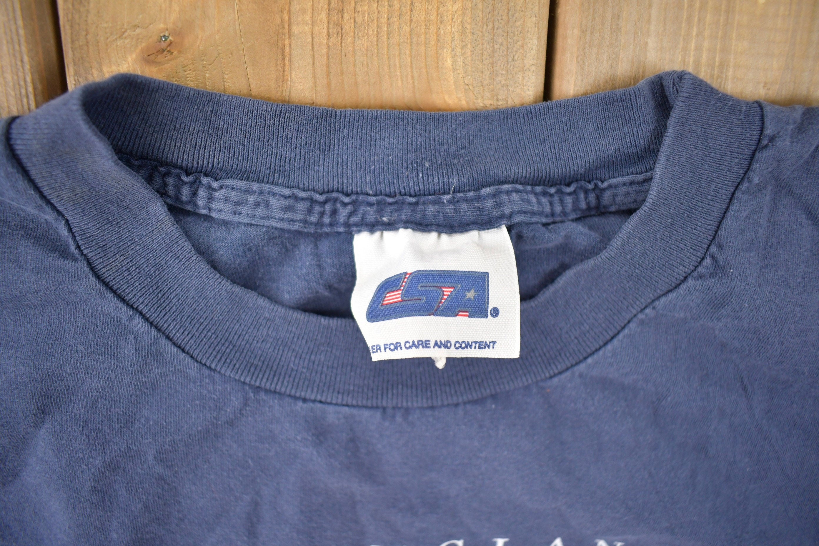 Vintage 1990s NFL New England Patriots Graphic T-Shirt