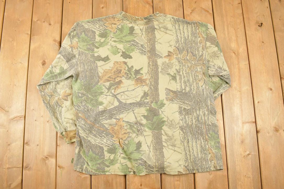 Vintage 1990s Realtree Camo AOP Graphic Print Crewneck Shirt Mens L
