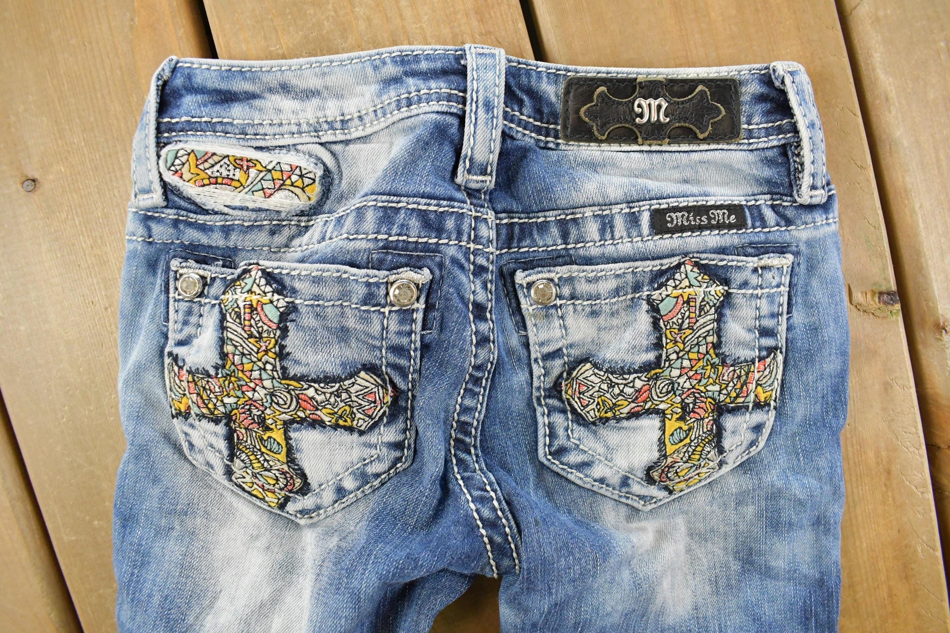 Vintage Y2K Miss Me Bedazzled Low Rise Jeans Women's 23 x 25