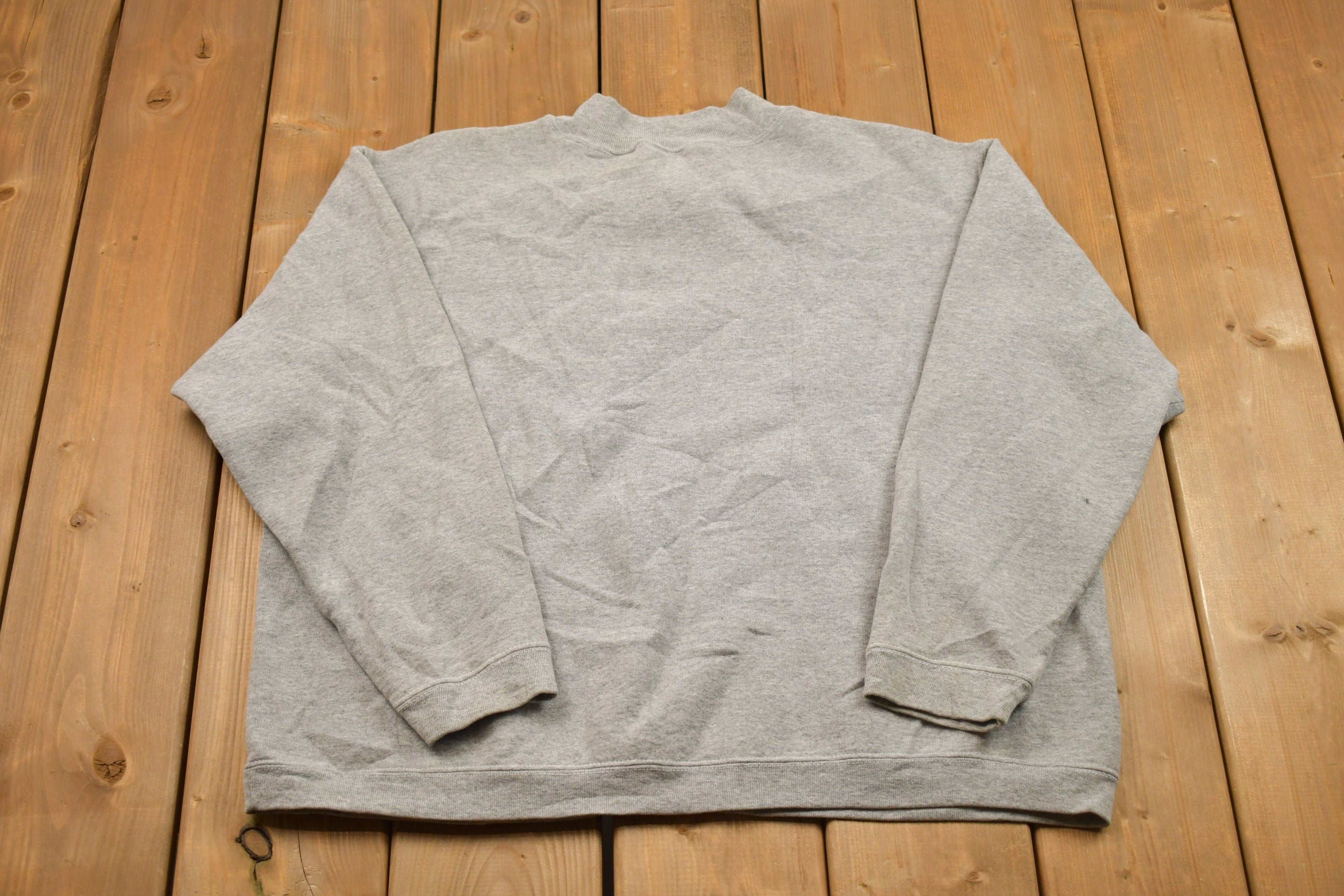 Vintage 1990s Basic Grey Crewneck Sweatshirt
