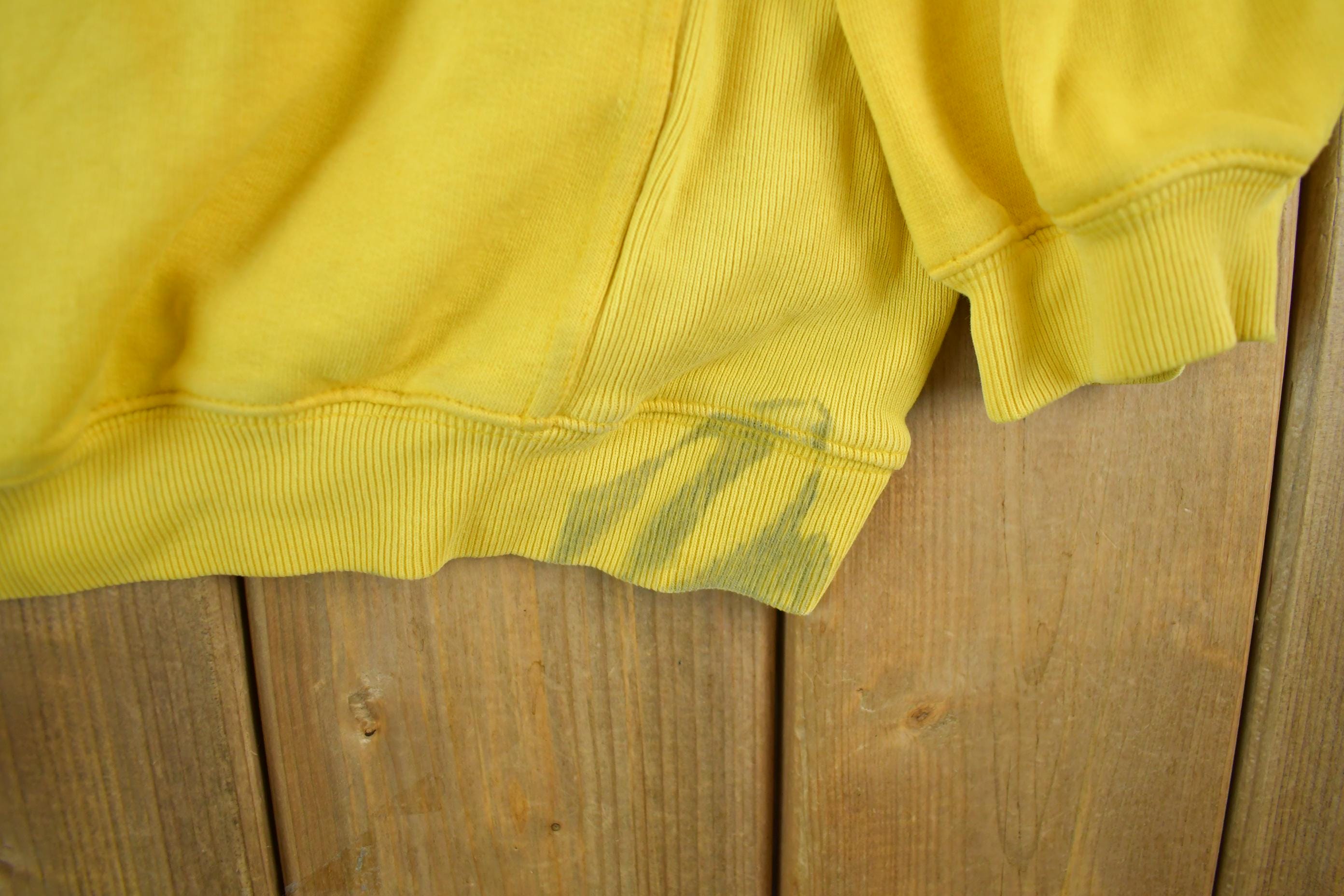 Vintage 1990s Fubu Crewneck Sweatshirt Youth XL