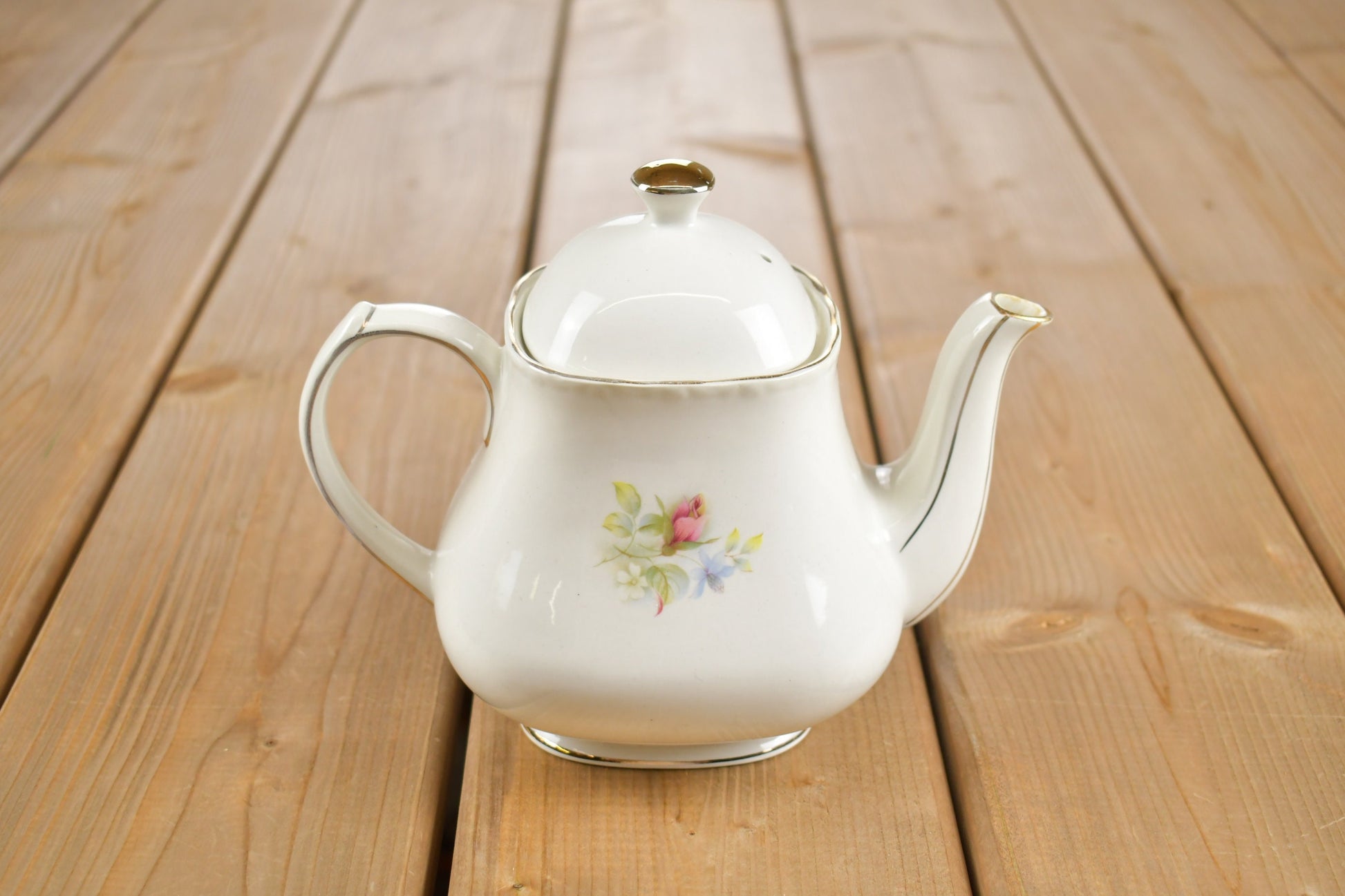 Vintage 1970s Sadler Floral Ceramic Tea Pot