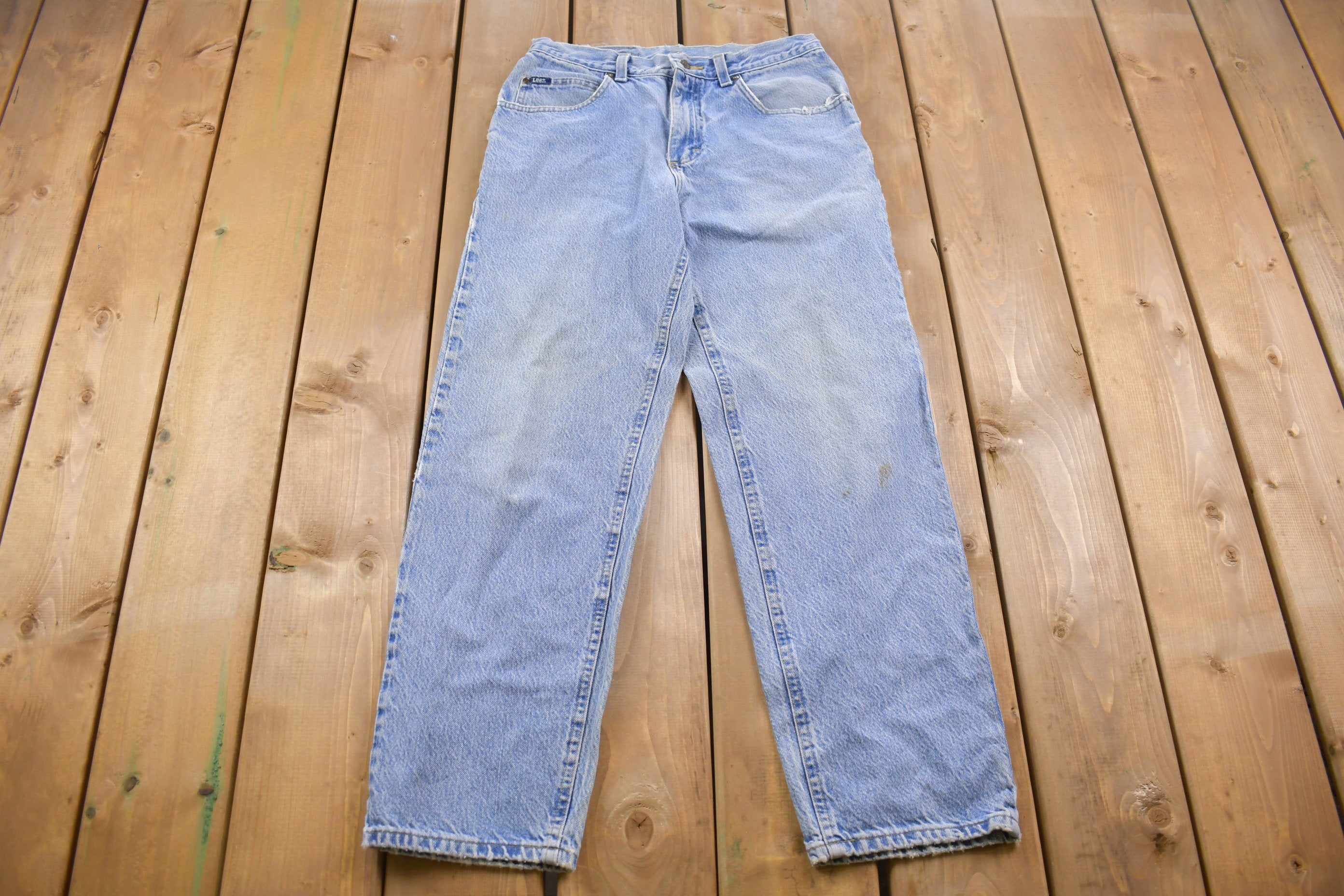 Vintage 1990s Lee Light Wash Blue Denim 28 x 29