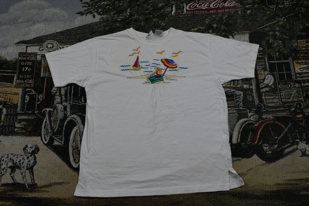 Vintage 1990s Beach Theme Graphic T-Shirt